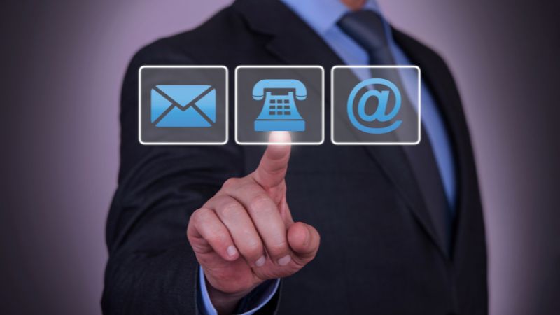 Cách liên hệ qua Email phù hợp cho những vấn đề phức tạp, cần gửi bằng chứng